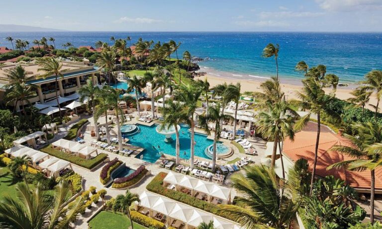 Beachfront-Hotels-Booking-Your-Dream-Seaside-Stay