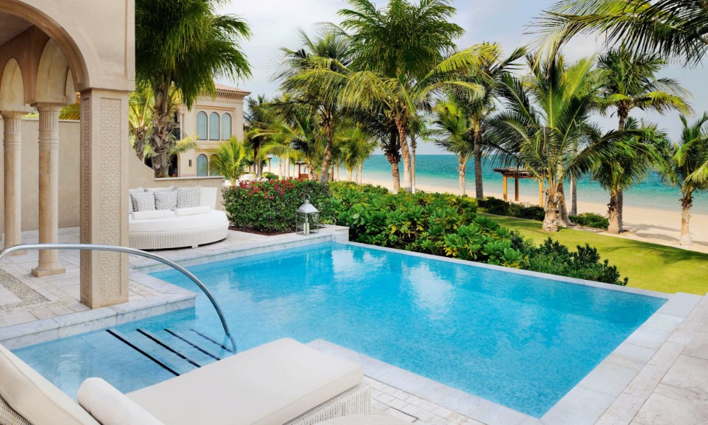 Comparison-Table-Top-Hotels-with-Private-Villas