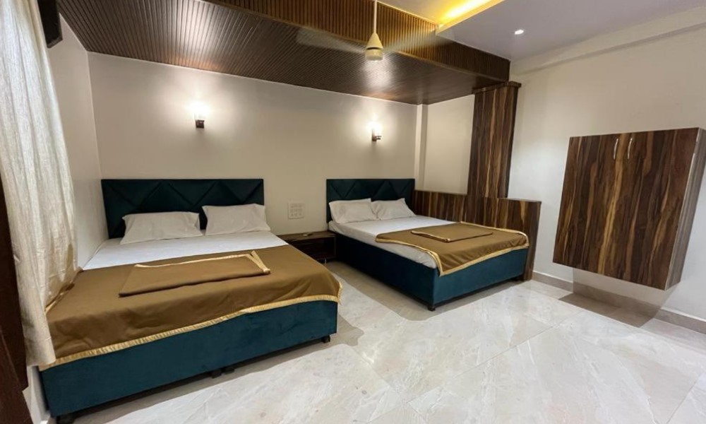 Key-Consideration-for-Book-Budget-Hotels-Offering-Luxury-Experiences