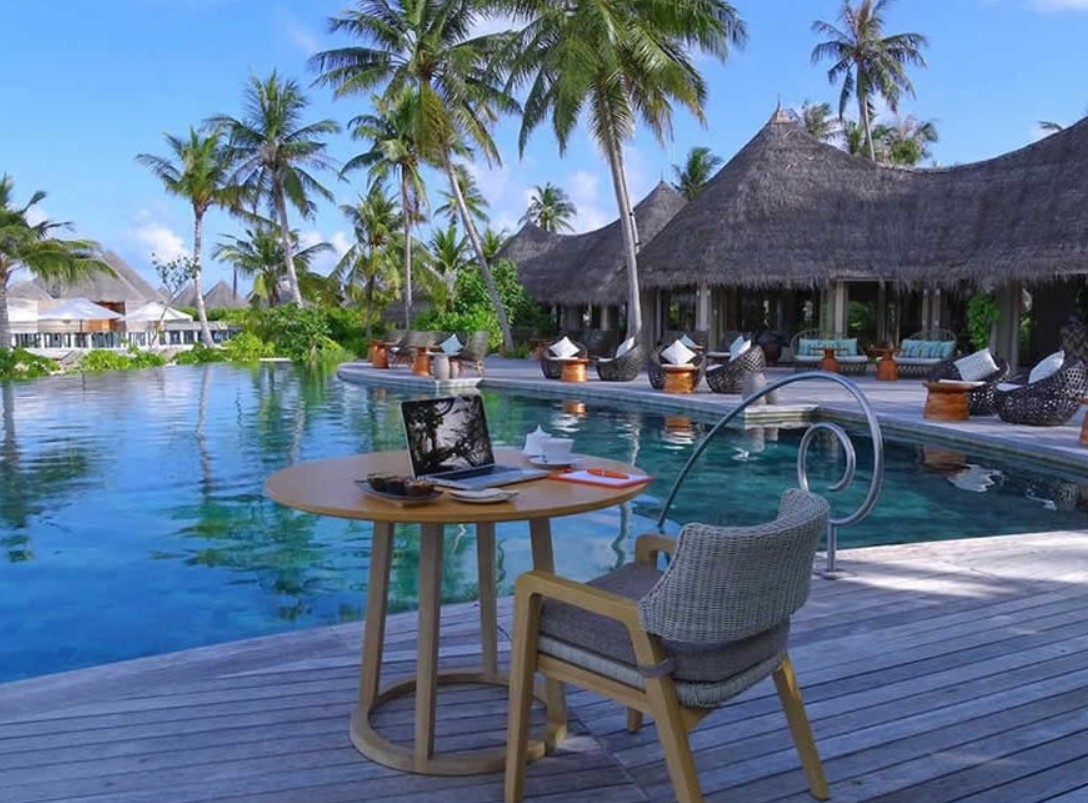 Top-5-Hotels-for-Digital-Nomads