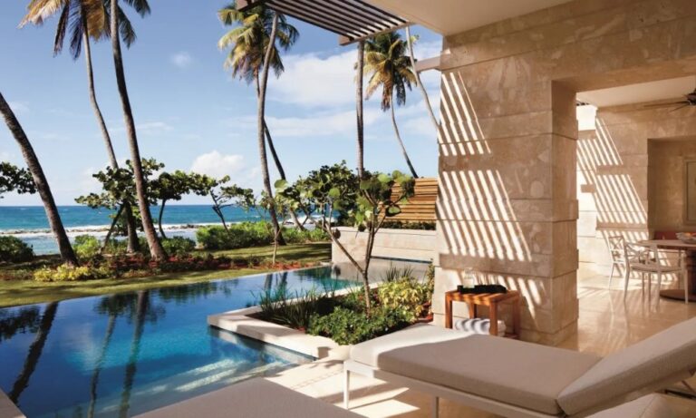 Top-Hotels-with-Private-Villas-for-an-Exclusive-Experience