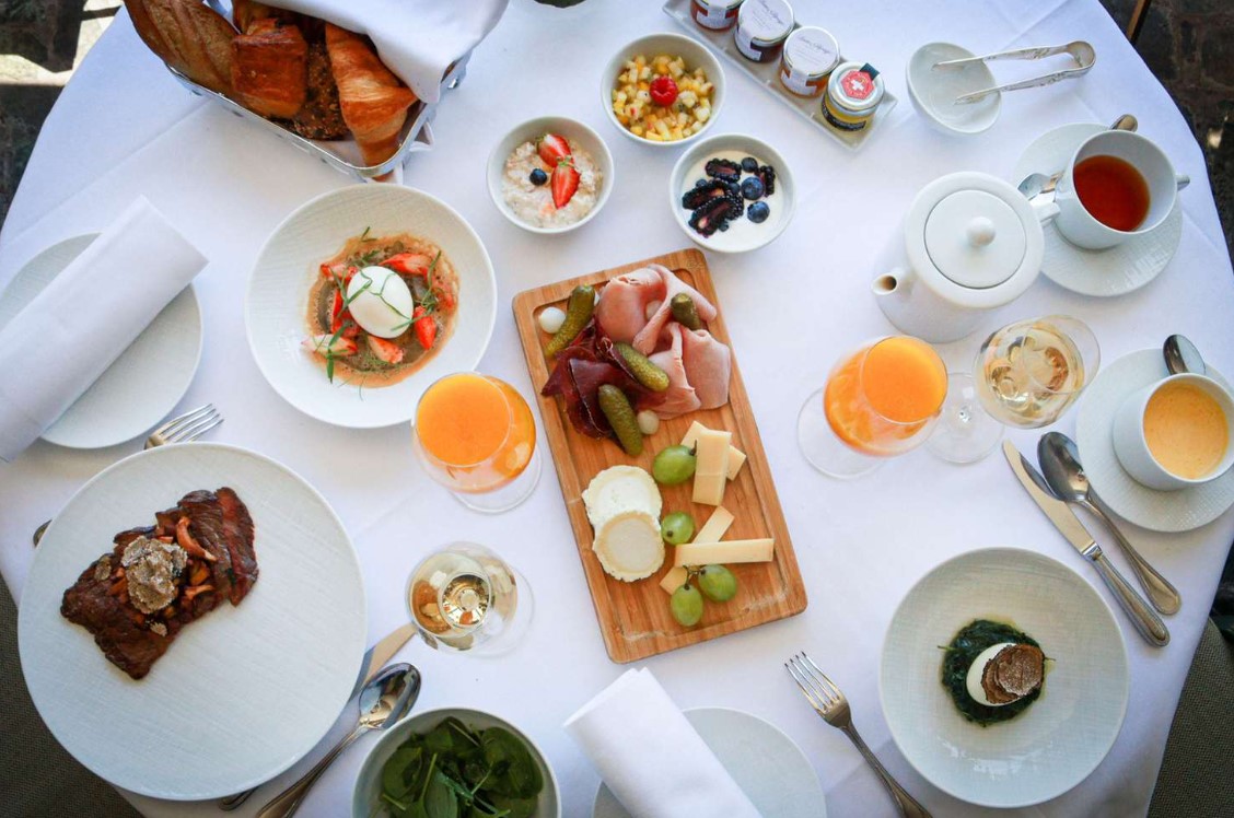 top-hotels-offering-the-best-culinary-experiences-worldwide
