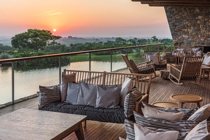 Best Hotels for Experiencing Sunrise and Sunset Views