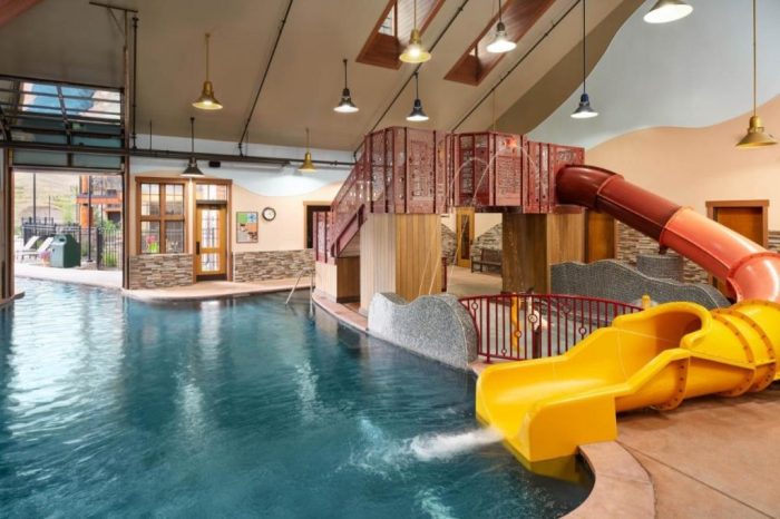 Hotels with Indoor Waterparks for Year-Round Fun