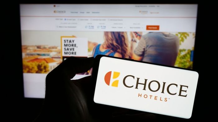 Best Hotel Chains for Earning Travel Rewards in 2025