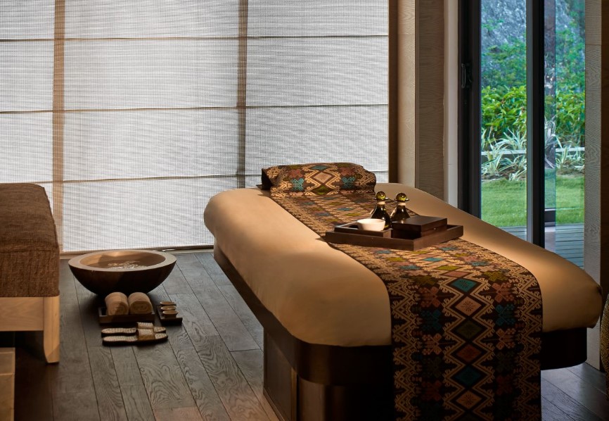 The Ritz‑Carlton
